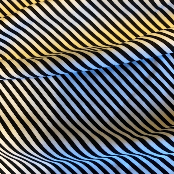 Cupshe High Waist Bikini Bottoms - Picture 4 of 9